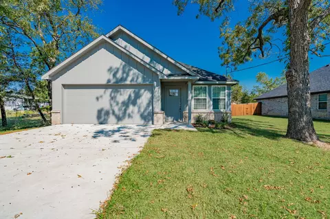 100 Elm St, Lone Oak, TX 75453