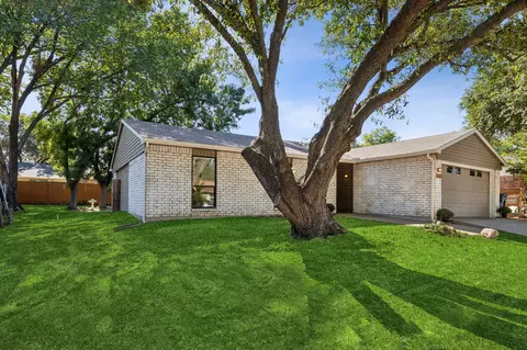 1715 Legend Dr, Garland, TX 75040