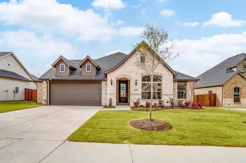 4421 Biscayne Dr, Midlothian, TX 76065