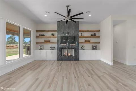 205 Sam Willen Walk, Benton, LA 71006 photo 3