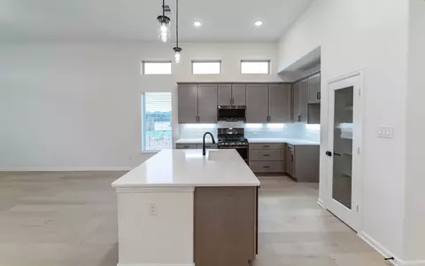 2016 Placerville St, Forney, TX 75126 photo 4