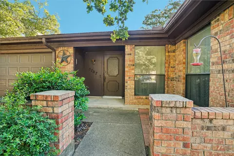 5707 Kingstree Ct, Arlington, TX 76017