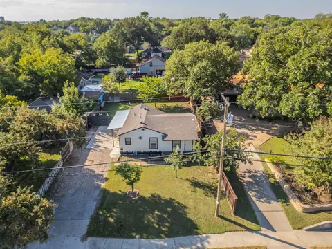 303 W Broad St, Mansfield, TX 76063
