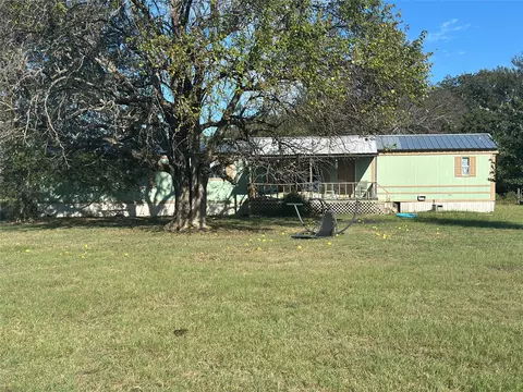 127 S 14 Hwy, Wortham, TX 76693
