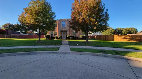 605 Skyflower Ct, Desoto, TX 75115