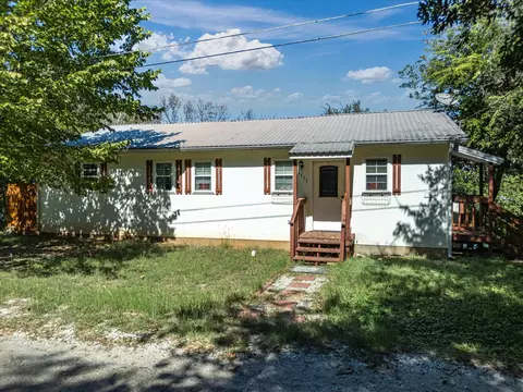 4307 Lakeshore Dr, Granbury, TX 76048