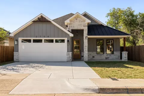 2708 E 12th St, Fort Worth, TX 76111