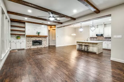 8779 Oak Strm, Dallas, TX 75243