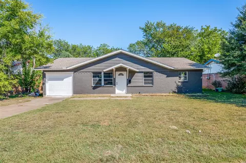 4729 Shady Hill Dr, Forest Hill, TX 76119