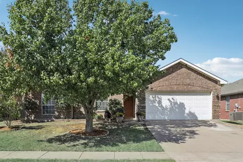 321 Rock Hill Dr, Crowley, TX 76036