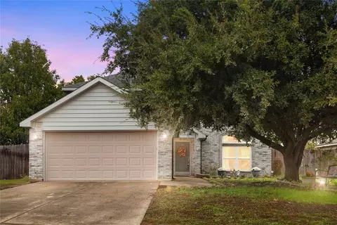 608 Lonestar Park Ln, Ponder, TX 76259