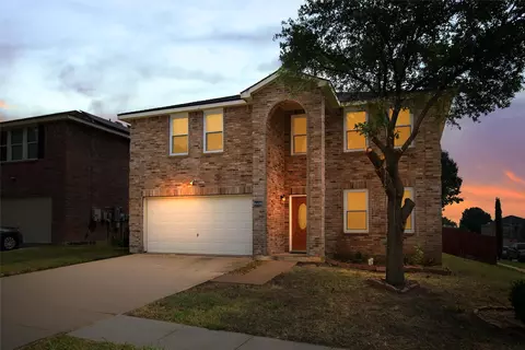 8409 Plantain Ct, Arlington, TX 76002
