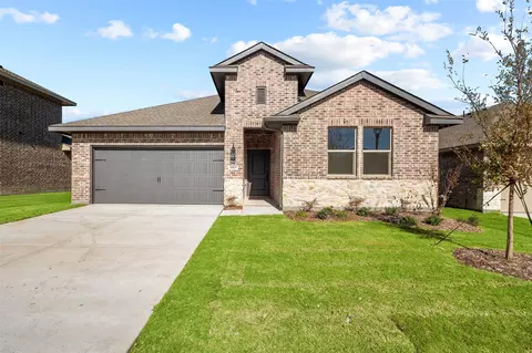 1413 Hamilton St, Howe, TX 75459