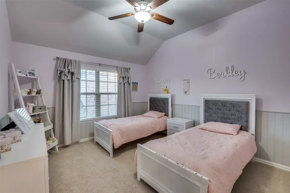 Bedroom - 5009 Del Molin Ave, The Colony, TX 75056 photo 2 of 5