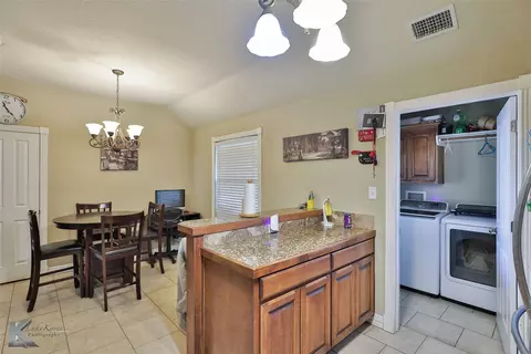 242 Lollipop Trl, Abilene, TX 79602 photo 7