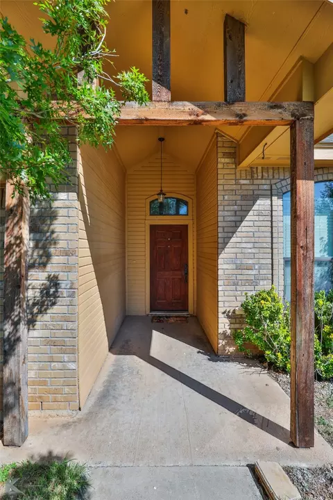 242 Lollipop Trl, Abilene, TX 79602 photo 4