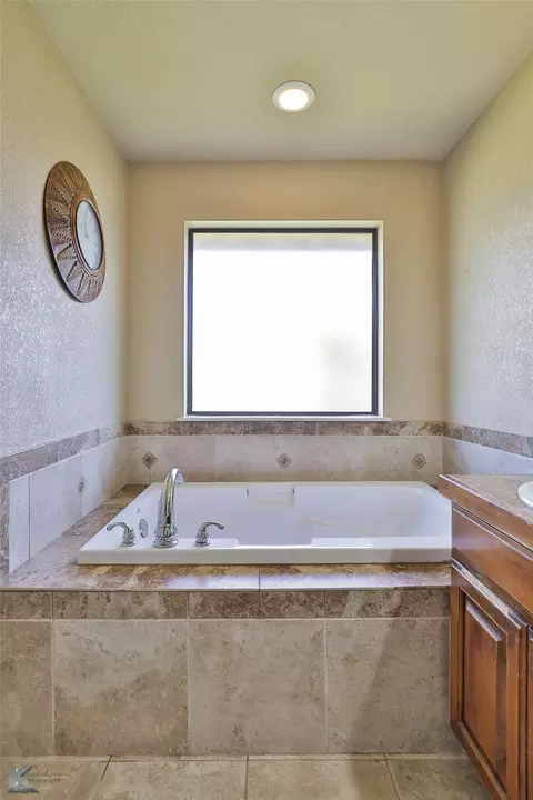 242 Lollipop Trl, Abilene, TX 79602 photo 14