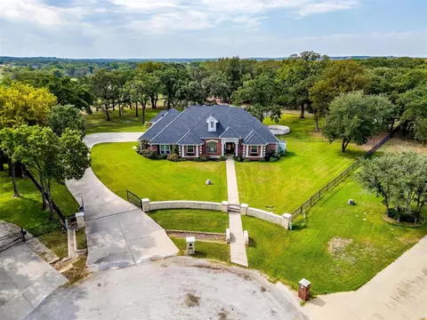 124 Joe Newsom Ct, Springtown, TX 76082