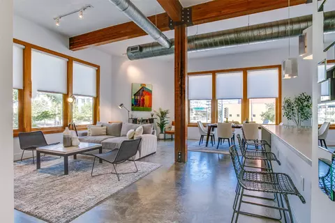 2502 Live Oak St #112, Dallas, TX 75204