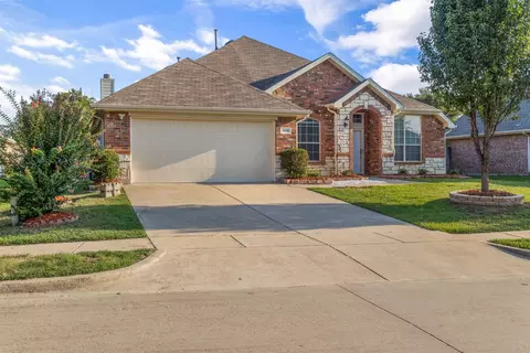 1415 Fleetwood Cove Dr, Grand Prairie, TX 75052