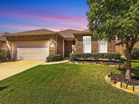 7255 Honeybee Ln, Frisco, TX 75036