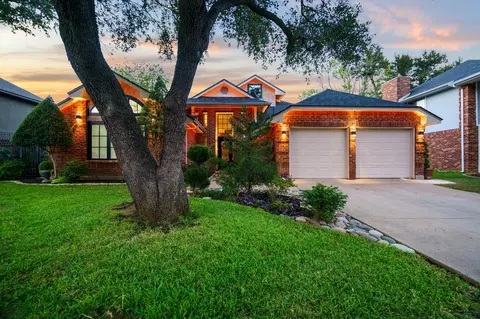 3422 Spring Willow Dr, Grapevine, TX 76051