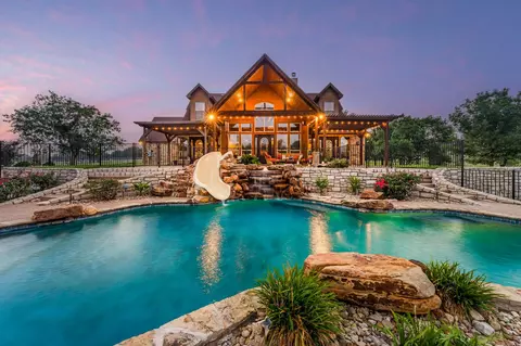 601 Silver Spur Dr, Weatherford, TX 76087