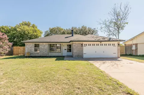 6704 Johnnie Ct, Watauga, TX 76148