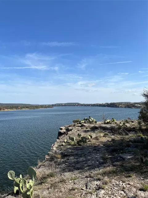 105 Hells Gate Pt, Strawn, TX 76475