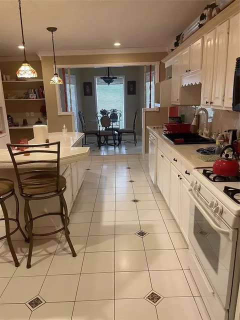 Kitchen - 611 Moore, Monroe, LA 71202 photo 2 of 2