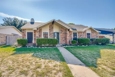 9422 Shipman St, Rowlett, TX 75088
