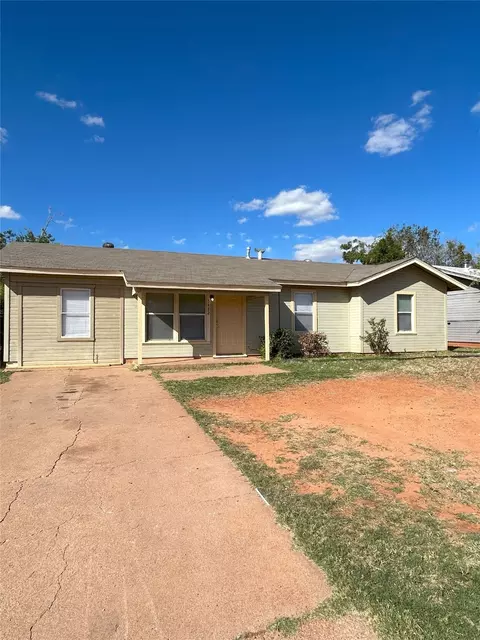 5482 Questa Dr, Abilene, TX 79605