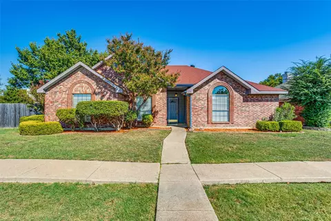 2230 Orchard Trl, Garland, TX 75040