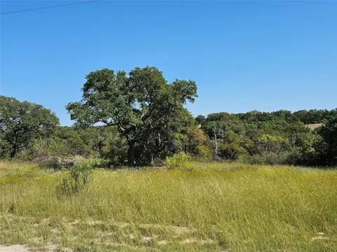 6566 Valley View Dr, Brownwood, TX 76801