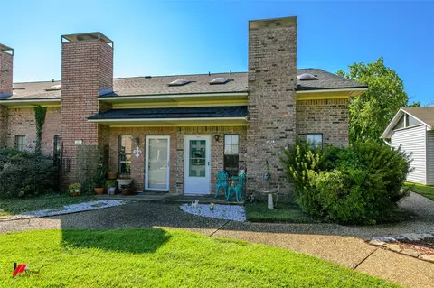 3634 Greenacres Pl, Bossier City, LA 71111