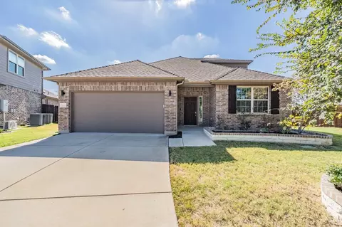 4800 Lazy Oaks St, Fort Worth, TX 76244