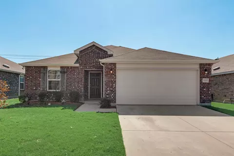 1800 Waggoner Dr, Aubrey, TX 76227