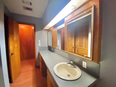 Bath - 126 Coorpender Dr, Doyline, LA 71023 photo 1 of 5