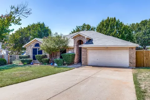 6126 Silkcrest Trl, Arlington, TX 76017