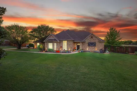 3611 Sudith Ln, Midlothian, TX 76065