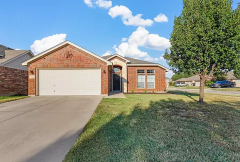 2202 Whitney Dr, Weatherford, TX 76087