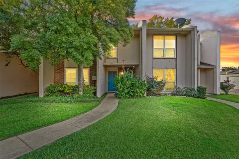 526 Arborview Dr, Garland, TX 75043