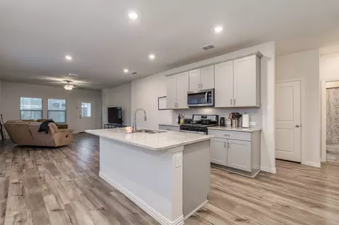 1449 Rolling Fox Dr, Forney, TX 75126