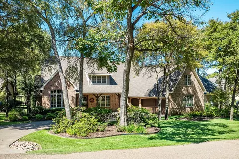 314 Saint Andrews Dr, Mabank, TX 75156