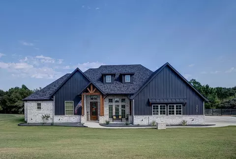 235 Proctor Ln, Decatur, TX 76234