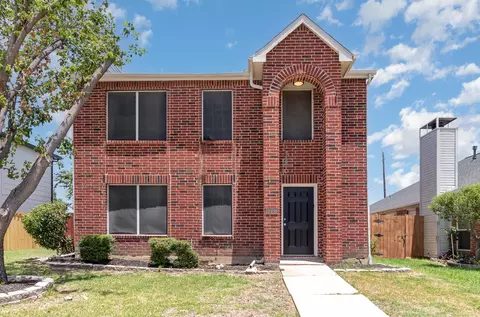 2281 Bresee Dr, Carrollton, TX 75010