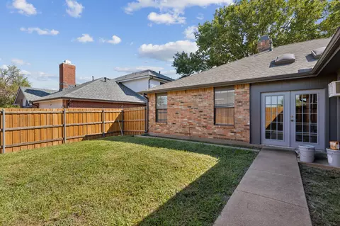 Exterior - 423 Sumner Dr, Mesquite, TX 75149 photo 5 of 5