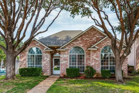 1712 Bel Air Dr, Carrollton, TX 75007