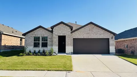 4172 Crooked Bend Dr, Crowley, TX 76036