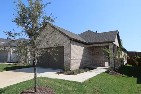 455 Cherry Laurel Dr, Oak Point, TX 75068